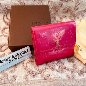 LV compact wallet in Fuscis vernis